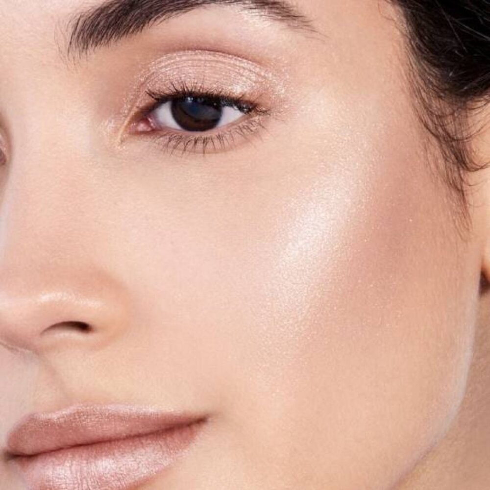 Shiseido Aura Dew Face Eyes Lips in Cosmic - Picture 3 of 6